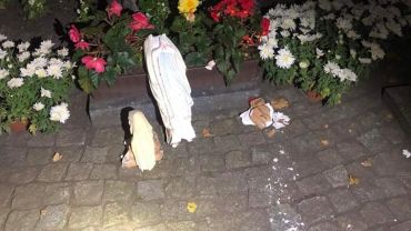 Podczas zabawy na Halloween zdewastowali cmentarz i okolice kościoła? Matka Boska bez głowy