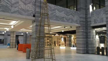 Wrocław: Galerie handlowe przystrojone na święta. W tym roku oszczędniej [ZDJĘCIA]