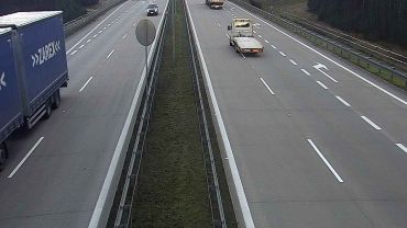 Wrocław: Pijany kierowca busa uderzył w tira na autostradzie A4. Długi korek