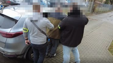 Pedofil zatrzymany we Wrocławiu. Po tym jak zapadł wyrok ukrywał się przed policją