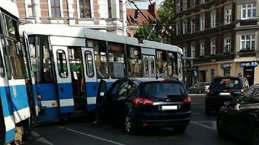 Wypadek tramwaju w centrum Wrocławia. Są utrudnienia