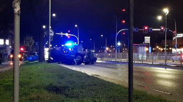 Wrocław: Groźny wypadek na Borowskiej, dachowało auto