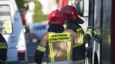 W Leśnicy rozszczelniła się rura z gazem. W akcji strażacy i pogotowie gazowe