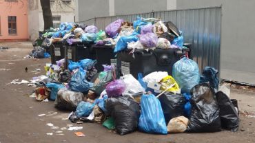 Wrocław unieważnia przetarg na wywóz śmieci. Bo było za drogo. Ale rachunków mieszkańcom nie obniży