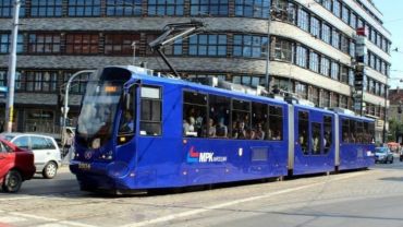 Wrocław: Problem z tramwajami na ul. Powstańców Śląskich, zabrakło prądu w trakcji