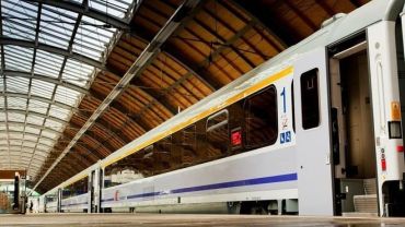Wrocław: PKP Intercity zapowiada dodatkowe wagony w pociągach na święta