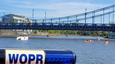 Ratownicy nad Odrą we Wrocławiu. Patrolują rzekę i czuwają nad bezpieczeństwem