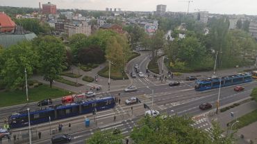Wrocław: Potrącenie pieszego przez tramwaj. Nastolatek w ciężkim stanie