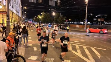 Nocny Półmaraton Wrocław: Lista 500 wrocławian, którzy przybiegli najszybciej [NAZWISKA - WYNIKI]