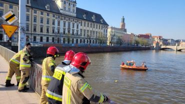 Wrocław: Pijany chciał popływać w Odrze. Przeliczył swoje siły
