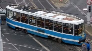 Wrocław: Najpierw wykolejenie tramwaju, później awaria zwrotnicy
