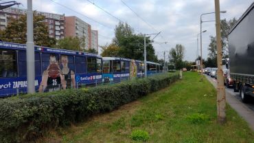Wrocław: Wykoleiły się dwa tramwaje. Naprawa torowiska i duże utrudnienia w ruchu