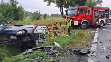 Zablokowana droga do Wrocławia po wypadku. Jedna osoba nie żyje, sześcioro niepełnosprawnych rannych