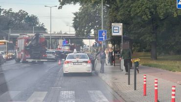 Wrocław: Wypadek na Modlińskiej. Droga jest zablokowana