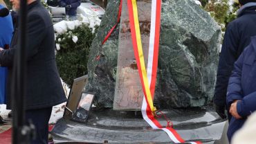 Odsłonięcie pomnika Sylwestra Chęcińskiego. Zobaczcie zdjęcia