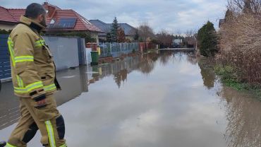 Groźnie pod Wrocławiem. Woda na podwórkach, kolejne alarmy