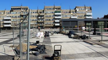 Betonowy plac Nowy Targ wkrótce ma się zazielenić