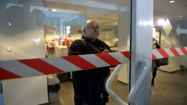 Tymczasowy dyrektor Teatru Polskiego niewpuszczony do budynku [ZOBACZ ZDJĘCIA]