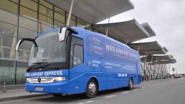 Nowe autobusy z PKS-u na lotnisko już kursują