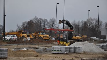 Trwa budowa nowej części parkingu lotniska
