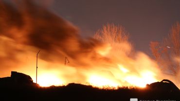 Wrocław: Ogromny pożar hali w Pietrzykowicach [GALERIA ZDJĘĆ]