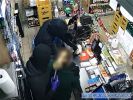 Wrocław: Gang z Leśnicy napadał z maczetą na sklepy. Zobacz film z napadu