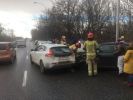Wrocław: Trzy auta zderzyły się przy alei Karkonoskiej. Uwaga na duży korek!
