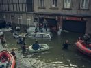 Tak wygląda Wrocław w serialu Wielka Woda. Jak pokazano powódź z 1997 roku? [KADRY Z FILMU]