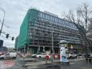 Wrocław: Elewacja nowego biurowca częściowo odsłonięta. Tak będzie wyglądać