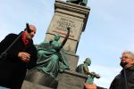 Pomnik Adama Mickiewicza stanął na wrocławskim rynku (ZOBACZ ZDJĘCIA), Bartosz Senderek