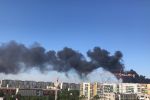 Wielki pożar we Wrocławiu. Czarny dym widoczny z daleka [ZDJĘCIA, WIDEO], 
