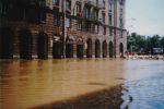 Powódź Tysiąclecia we Wrocławiu. Zobacz zdjęcia sprzed 20 lat [GALERIA], 