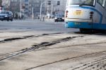 Rozpoczęła się naprawa torów tramwajowych na Legnickiej, 