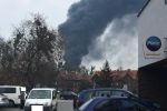 Duży pożar na Brochowie. Zawalił się dach hali [DUŻO ZDJĘĆ, WIDEO], Czytelnik