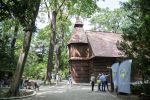 Drewniany kościółek w Parku Szczytnickim po remoncie. Nowe miejsce spotkań [ZDJĘCIA], 