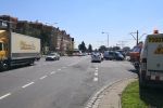 Groźny wypadek na Broniewskiego. Ciężarówka wjechała w tramwaj, są ranni [ZDJĘCIA], 