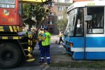 Tramwaj wbił się w autobus na Tarnogaju. Są ranni [ZDJĘCIA, WIDEO], Paweł Prochowski