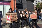 Młodzież i studenci strajkują we Wrocławiu. Nie poszli na zajęcia, poszli na protest [ZDJĘCIA, WIDEO], bkr