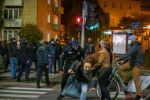 Policja po środowych protestach: były incydenty, wylegitymowano 180 osób, zabezpieczono monitoring, Piotr Hulewicz