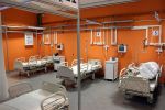 Wrocław: Szpital COVID-owy zapełnia się. Zostało ostatnie miejsce, Jakub Jurek