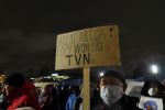 Wrocław: Protest w obronie TVN-u. „To kolejny etap zamachu stanu” [ZDJĘCIA], 