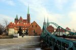 Wrocław: kuria zawiesiła księdza, który miał zostać zgwałcony, Bartosz Senderek