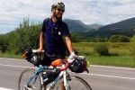 Kurier rowerowy z Wrocławia chce przejechać 5,5 tys. km po australijskich bezdrożach, mat. prasowe