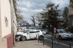Na Braniborskiej kierowca stracił panowanie nad autem i wjechał w budynek [ZDJĘCIA], Magda Pasiewicz
