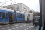 Dwie kolizje zablokowały ruch tramwajów w mieście, Wrocławski Kierowca