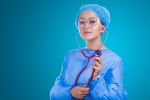 Asystenci medyczni wyręczą lekarzy. Będą mogli wypisywać zwolnienia, pixabay.com