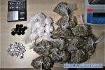 22-latek zatrzymany za narkotyki. Schował je w pudełkach po odżywkach, mat. KMP Wrocław