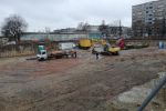 Budowa biurowca na placu Jana Pawła II ruszyła po długiej przerwie, mgo