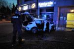 Pijany 24-latek wjechał w budynek. Dwie osoby ranne [ZDJĘCIA], Policja wrocławska