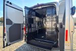 Wrocławska policja dostała nieoznakowane furgony do przewozu zatrzymanych [ZDJĘCIA], KWP Wrocław